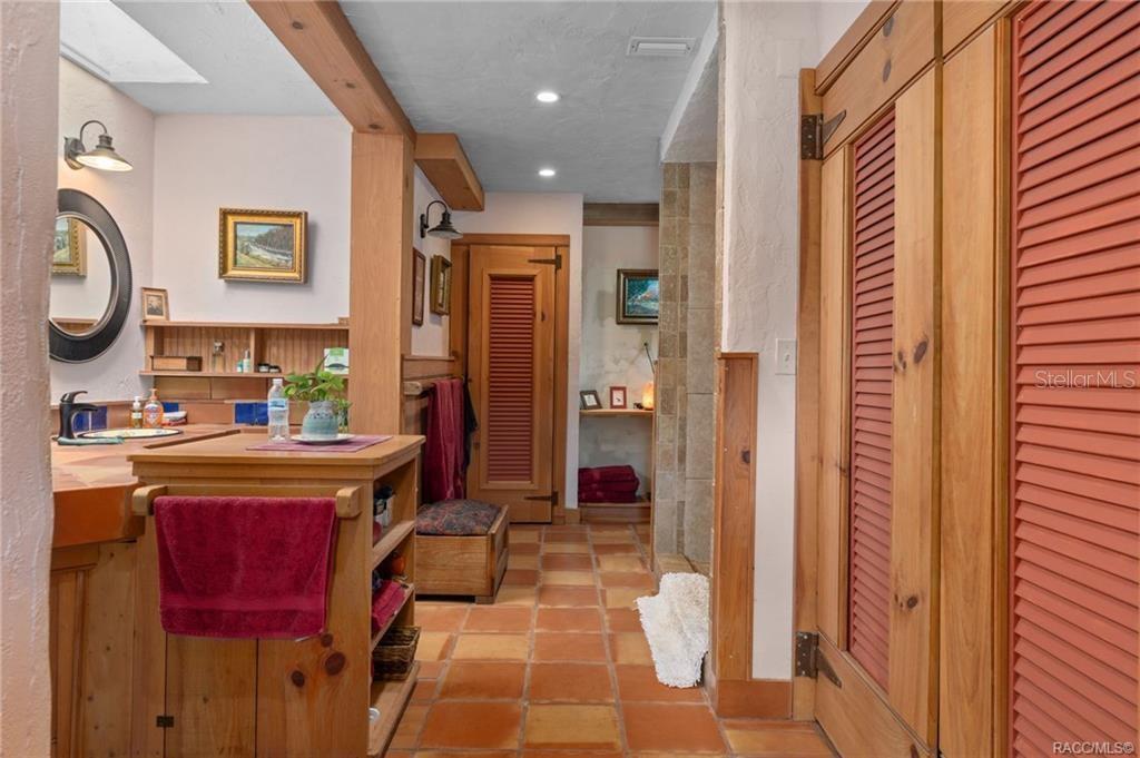 Image 30 of 50 For 8004 E Halcyon Isle Court