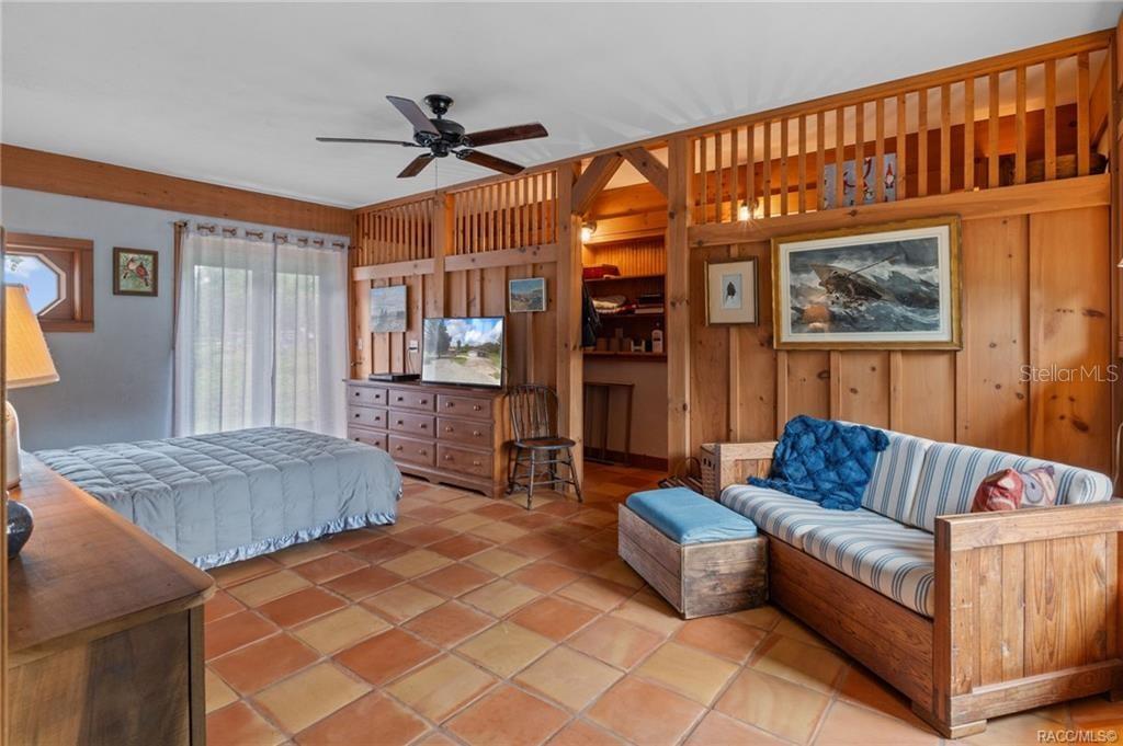 Image 35 of 50 For 8004 E Halcyon Isle Court