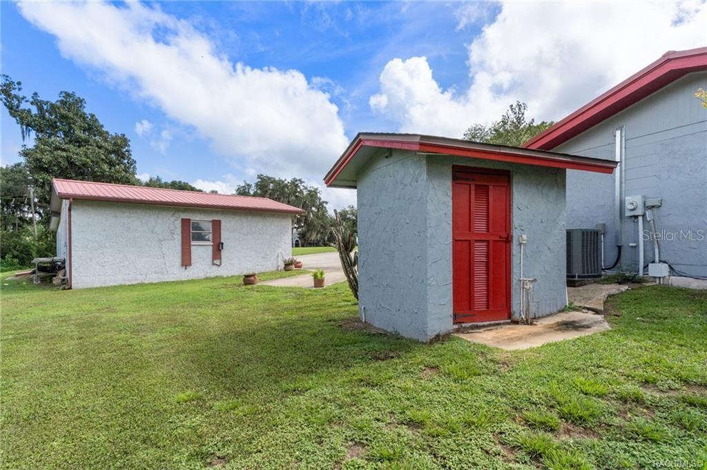 Image 45 of 50 For 8004 E Halcyon Isle Court