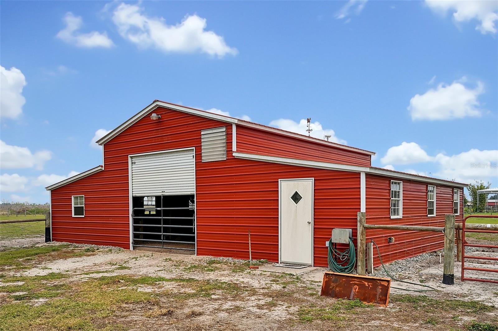 Listing photo id 52 for 3395 Lake Buffum Road E