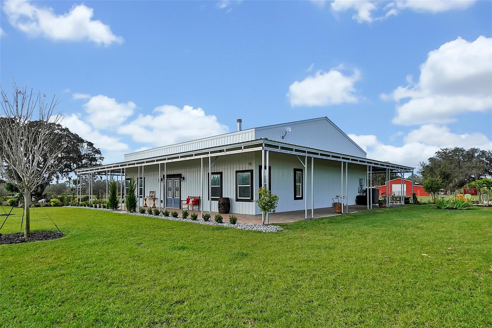 Listing photo id 4 for 3395 Lake Buffum Road E