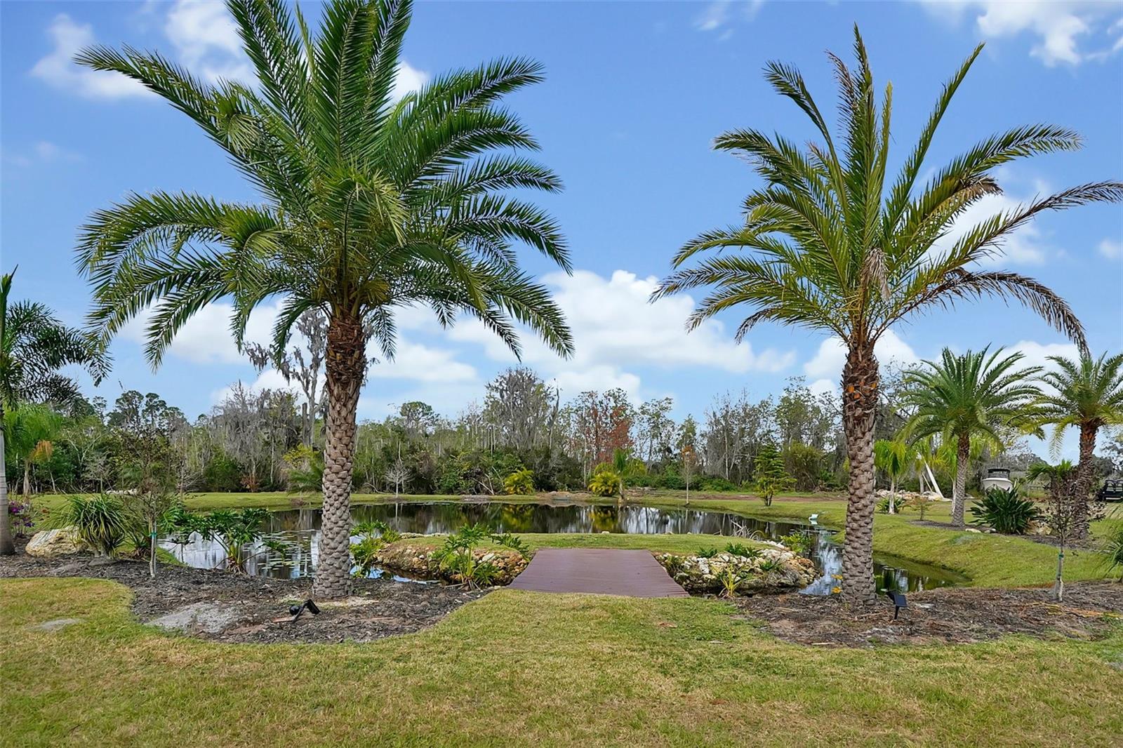 Image 3 of 10 For Lake Buffum Rd  E