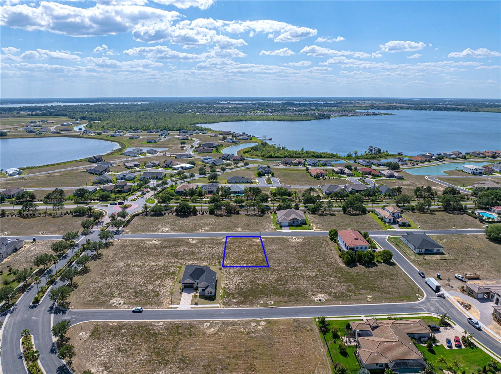 Image 8 of 72 For 158 Blazing Star Avenue