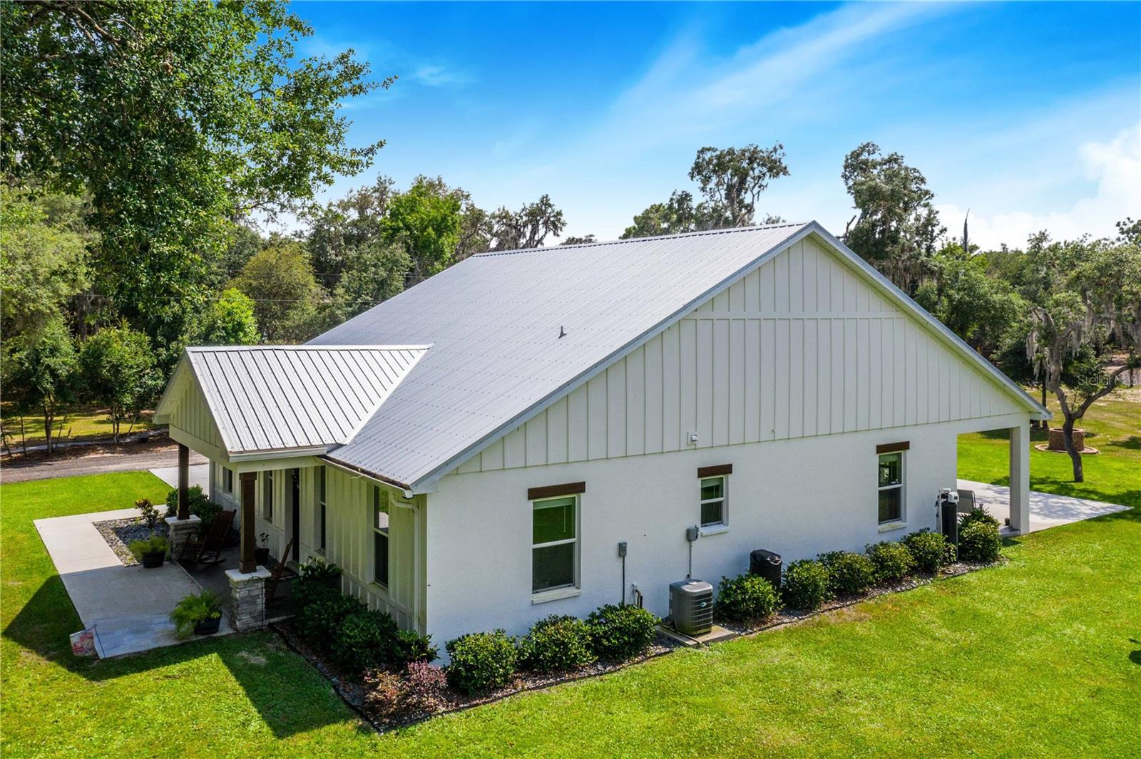 Image 3 of 56 For 12510 Lake Hatchineha Road