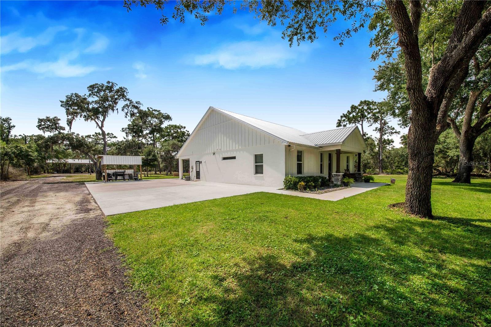 Image 37 of 56 For 12510 Lake Hatchineha Road