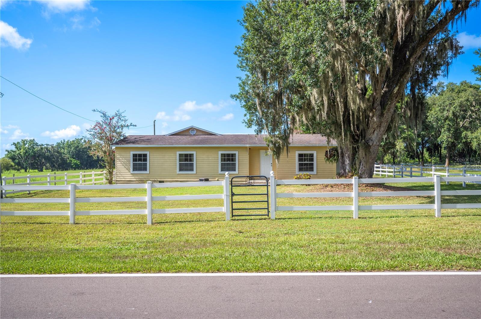 Details for 310 Lunn Road, FORT MEADE, FL 33841