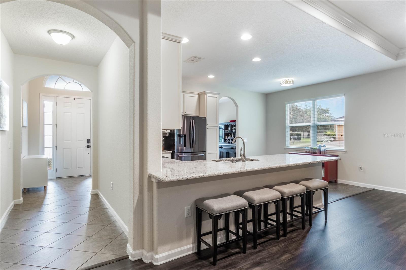 Image 10 of 47 For 329 Lake Vista Drive
