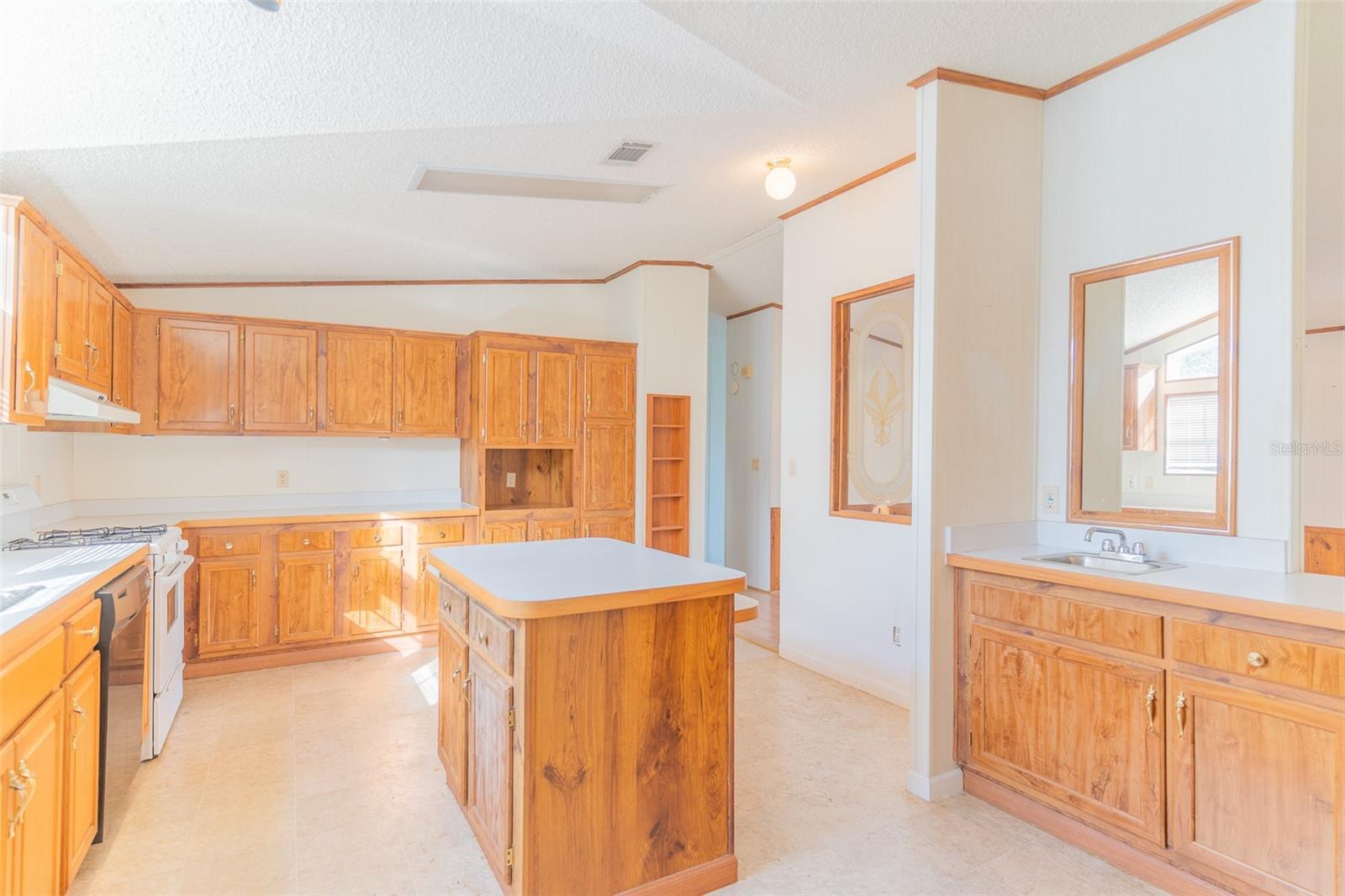 Image 9 of 36 For 3606 Lazy Lake Drive S