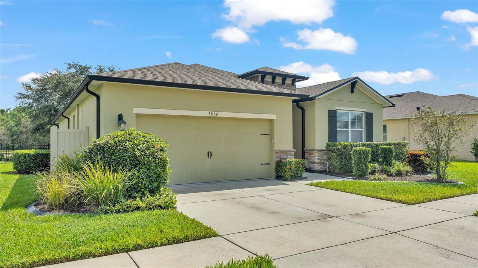 Details for 5852 Marsh Landing Drive, WINTER HAVEN, FL 33881