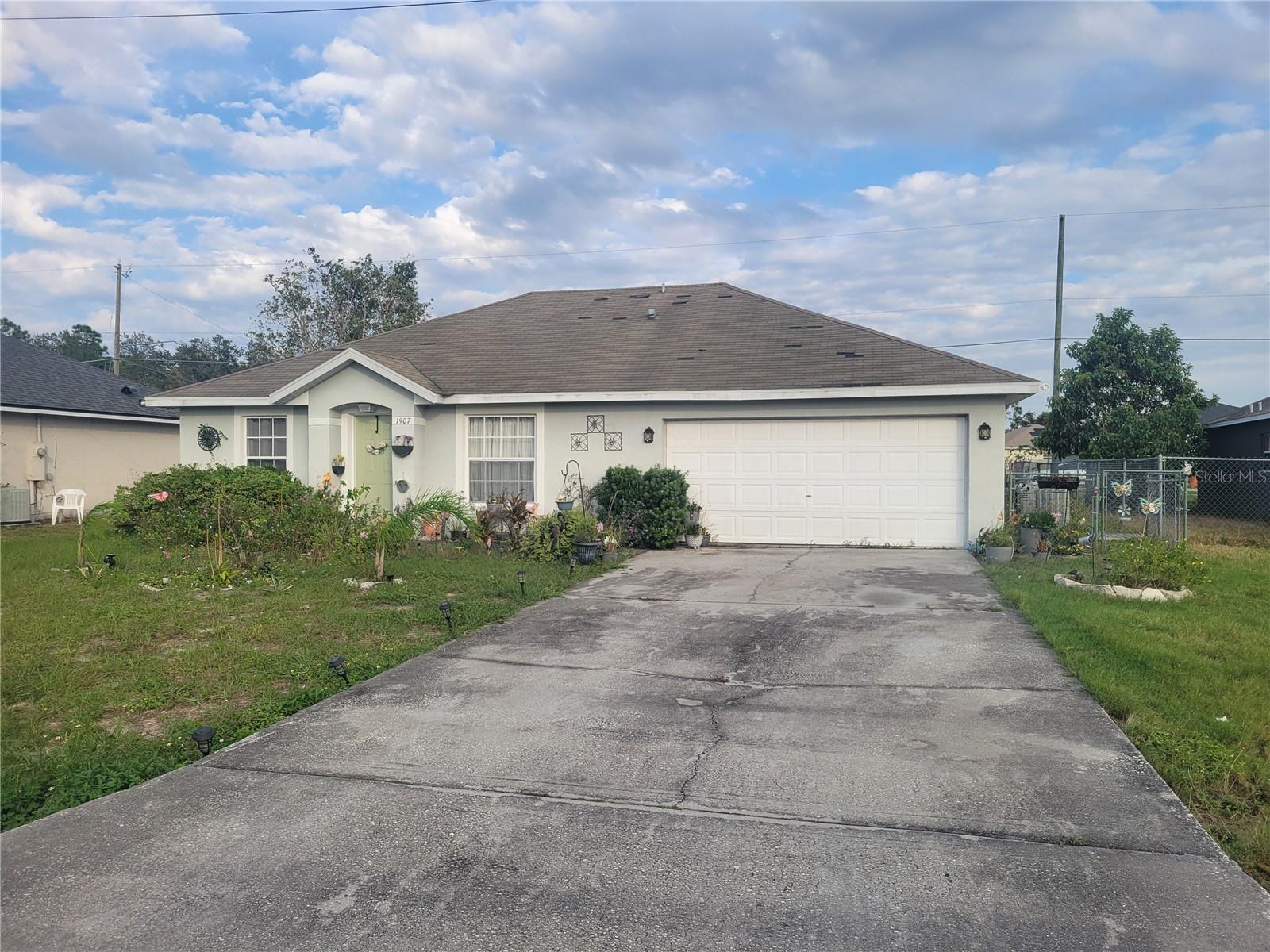 Details for 1907 Myakka Court, KISSIMMEE, FL 34759