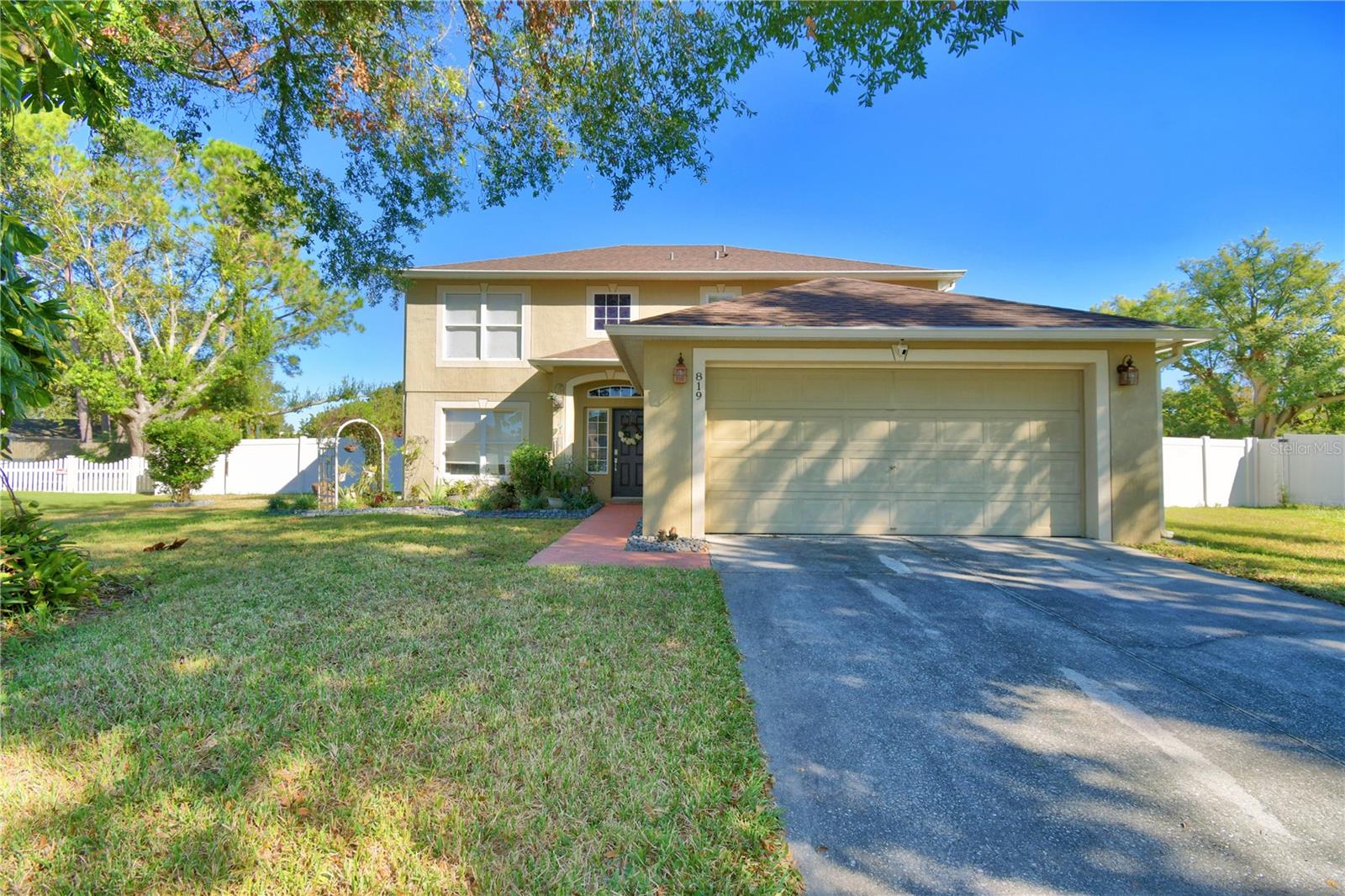 Details for 819 Sunset Cove Drive, WINTER HAVEN, FL 33880