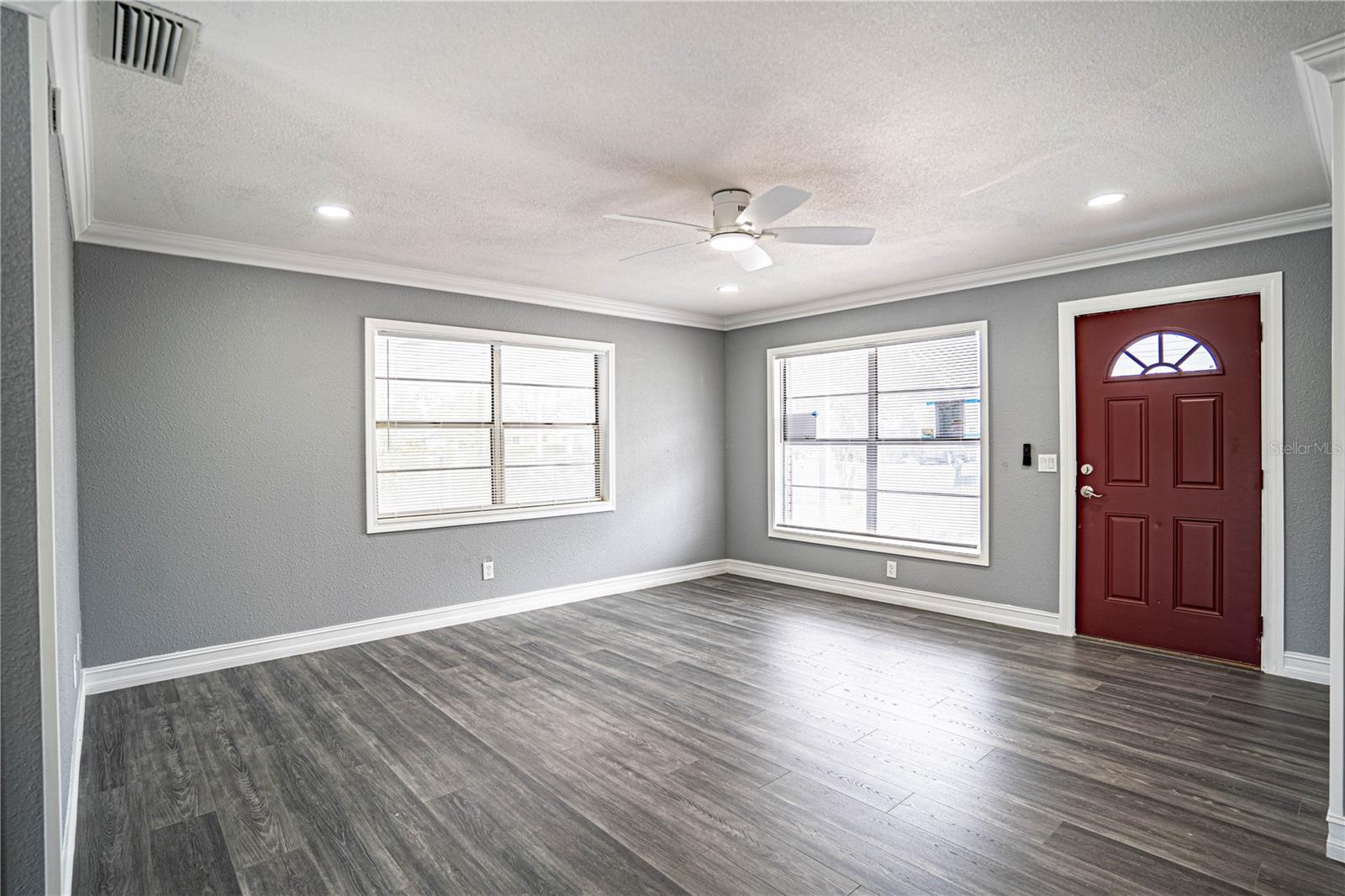 Image 13 of 53 For 115 7th Jpv Street
