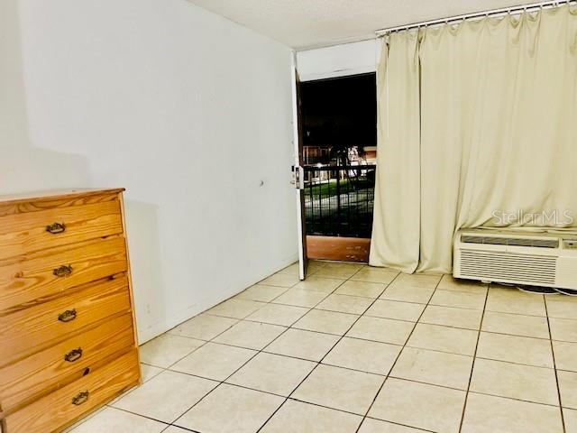 Image 10 of 13 For 43420 Highway 27  242