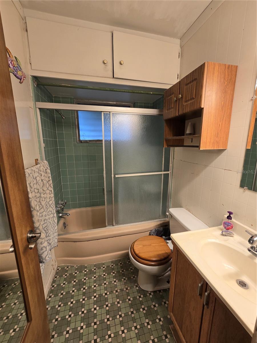 Image 11 of 15 For 2700 9th Avenue N