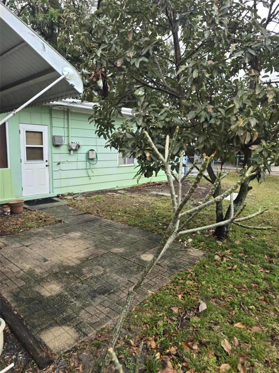 Image 9 of 15 For 2700 9th Avenue N