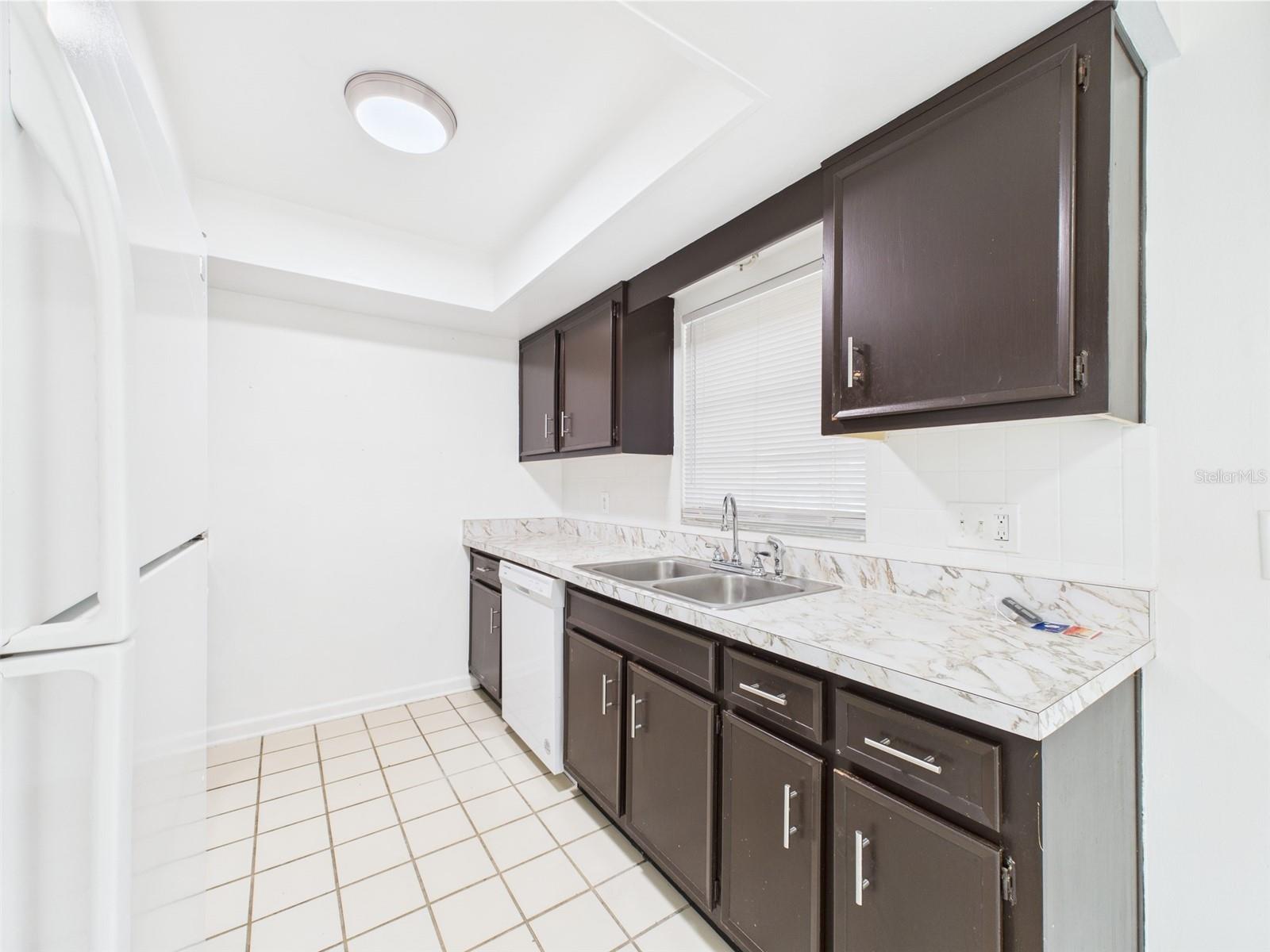 Image 11 of 86 For 2434 Mill Run Boulevard
