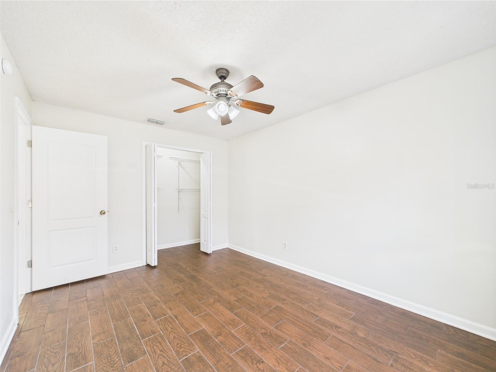 Image 33 of 86 For 2434 Mill Run Boulevard