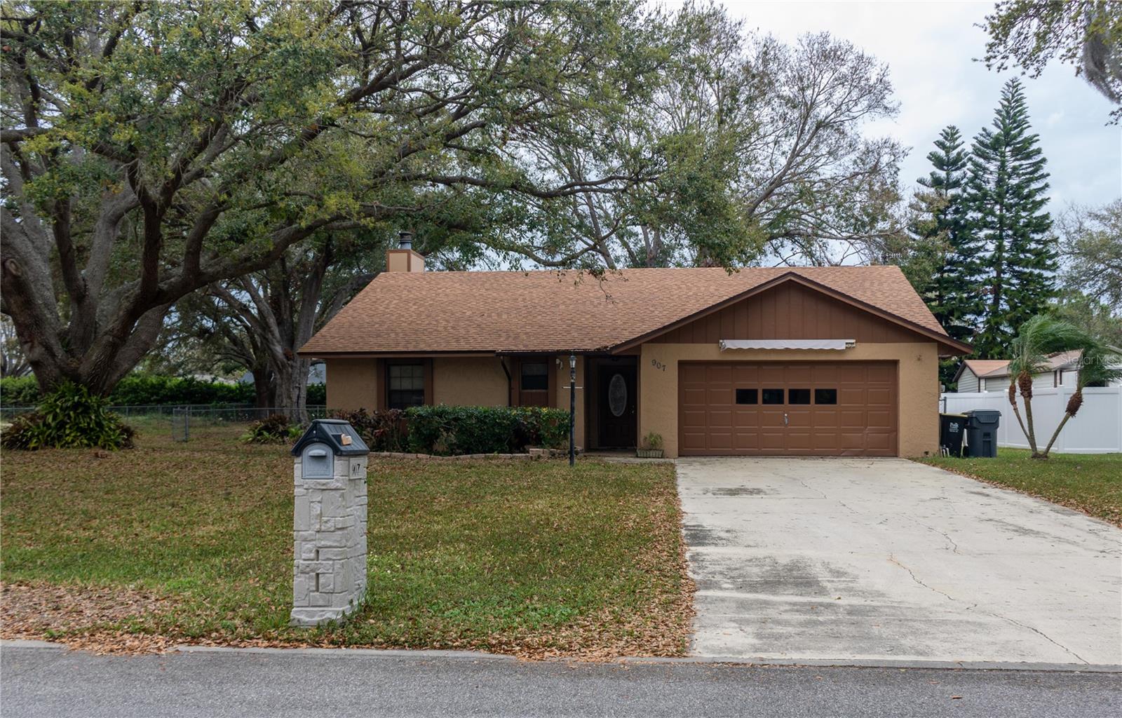Details for 907 Van Drive, AUBURNDALE, FL 33823