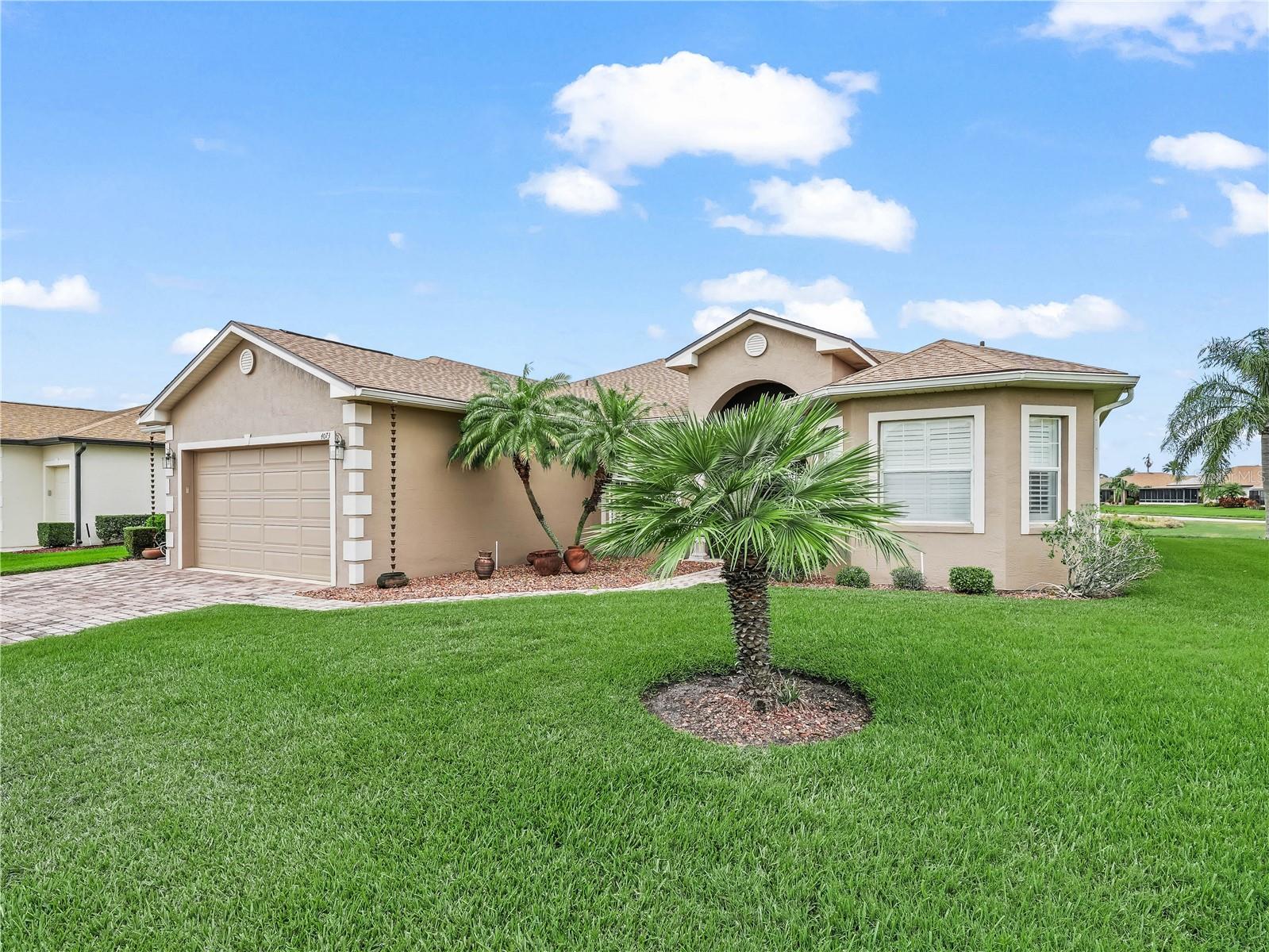 Image 28 of 32 For 4073 Sable Loop Drive