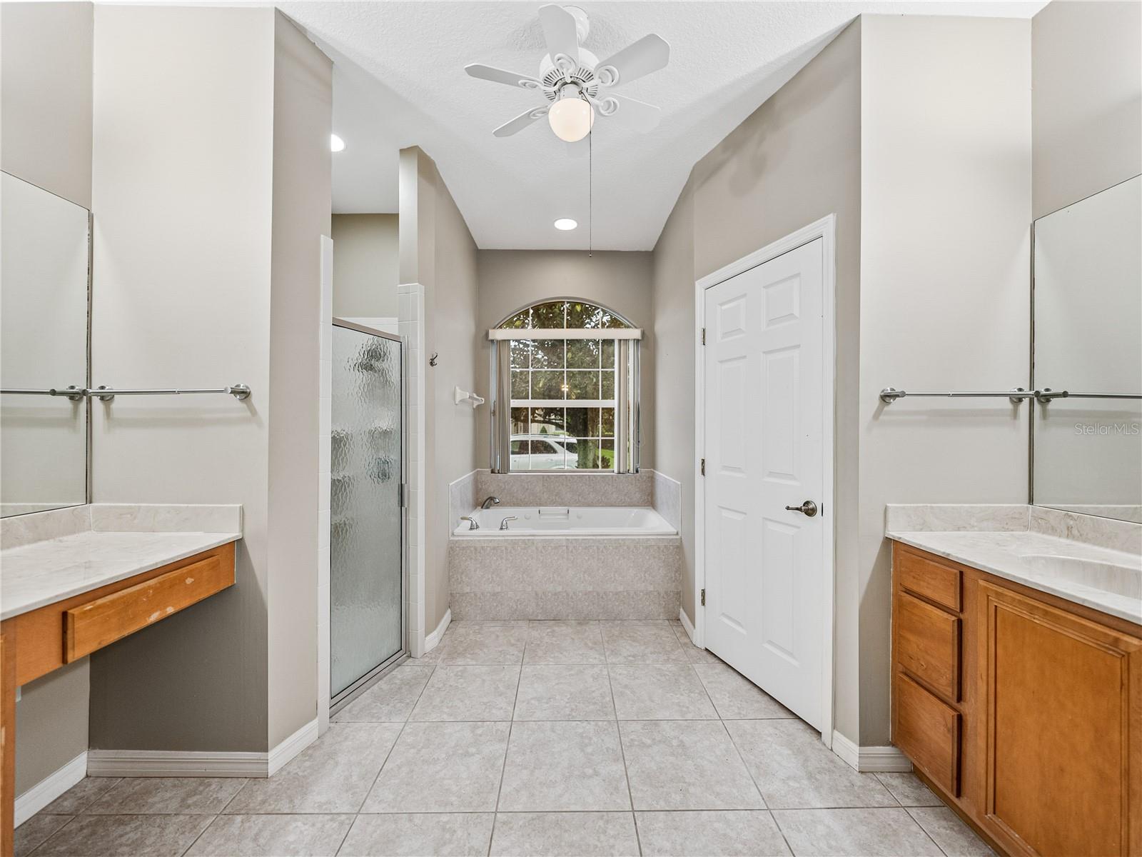 Image 38 of 73 For 4232 Roebelenii Drive