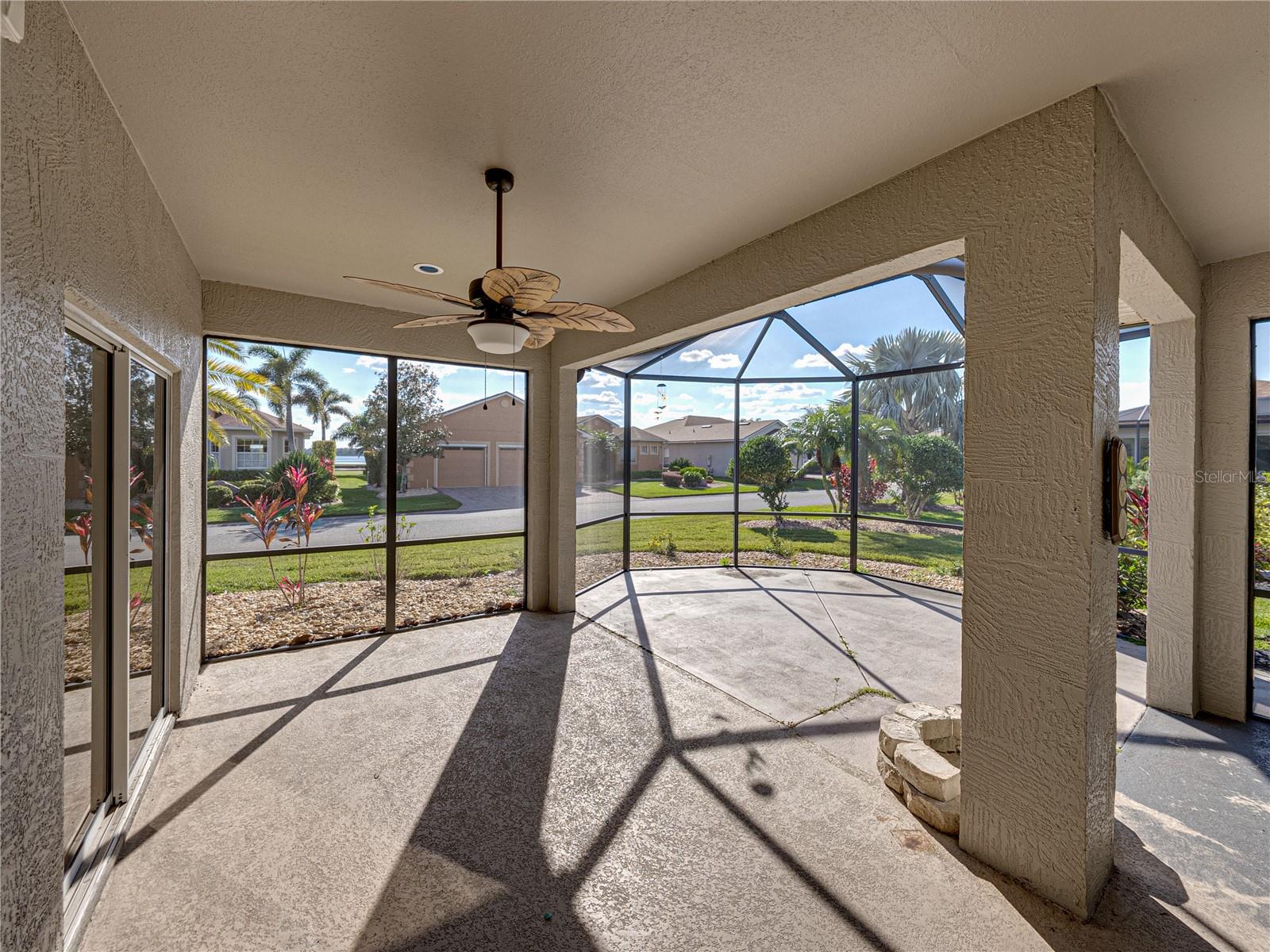 Image 44 of 73 For 4232 Roebelenii Drive