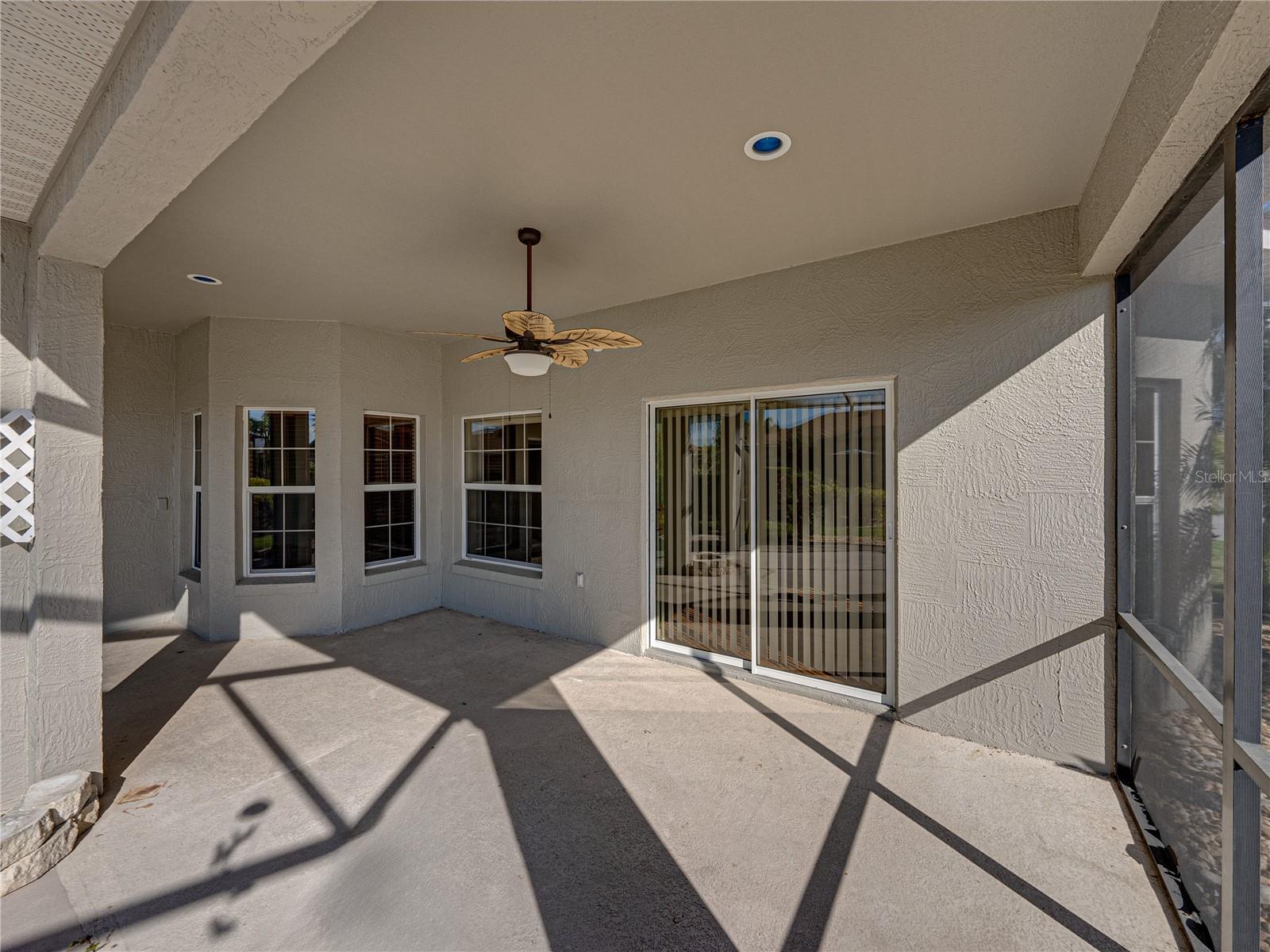 Image 48 of 73 For 4232 Roebelenii Drive