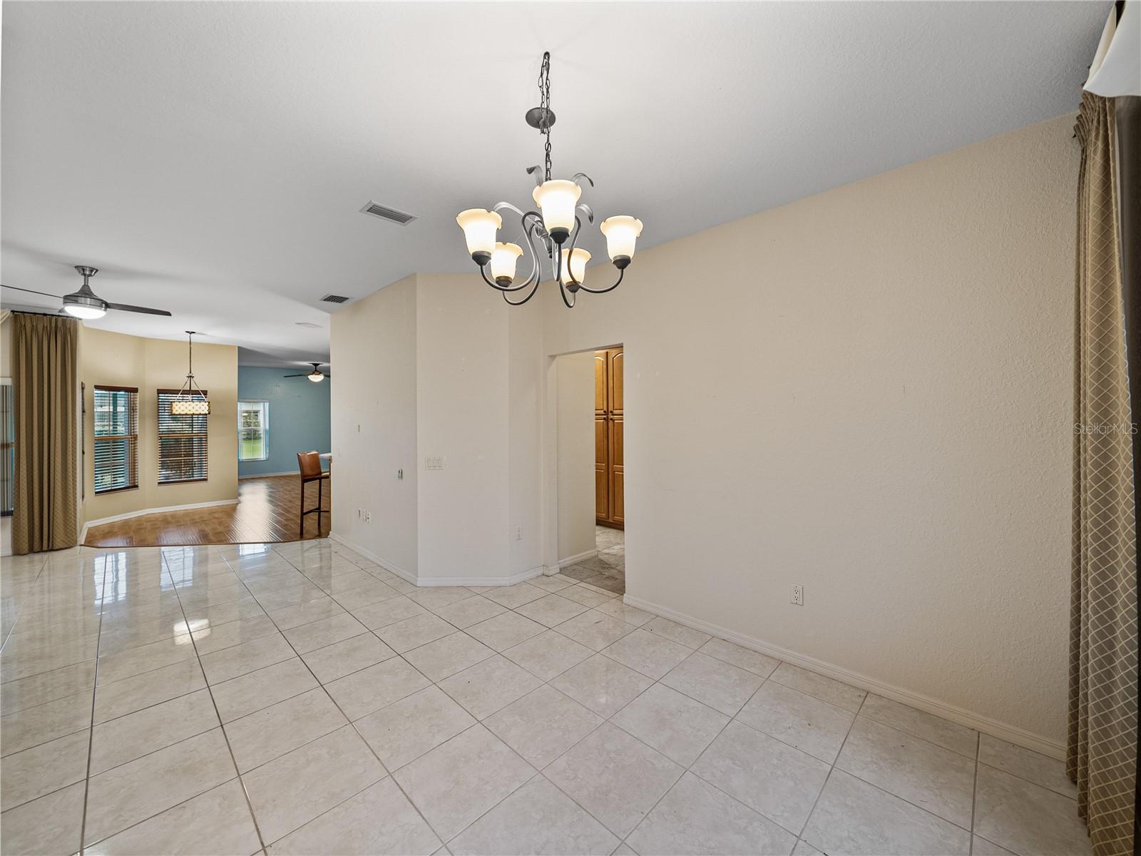 Image 9 of 73 For 4232 Roebelenii Drive