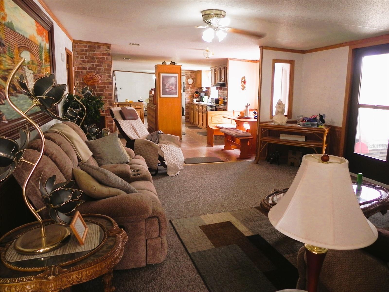 Image 20 of 63 For 7744 Queen Court