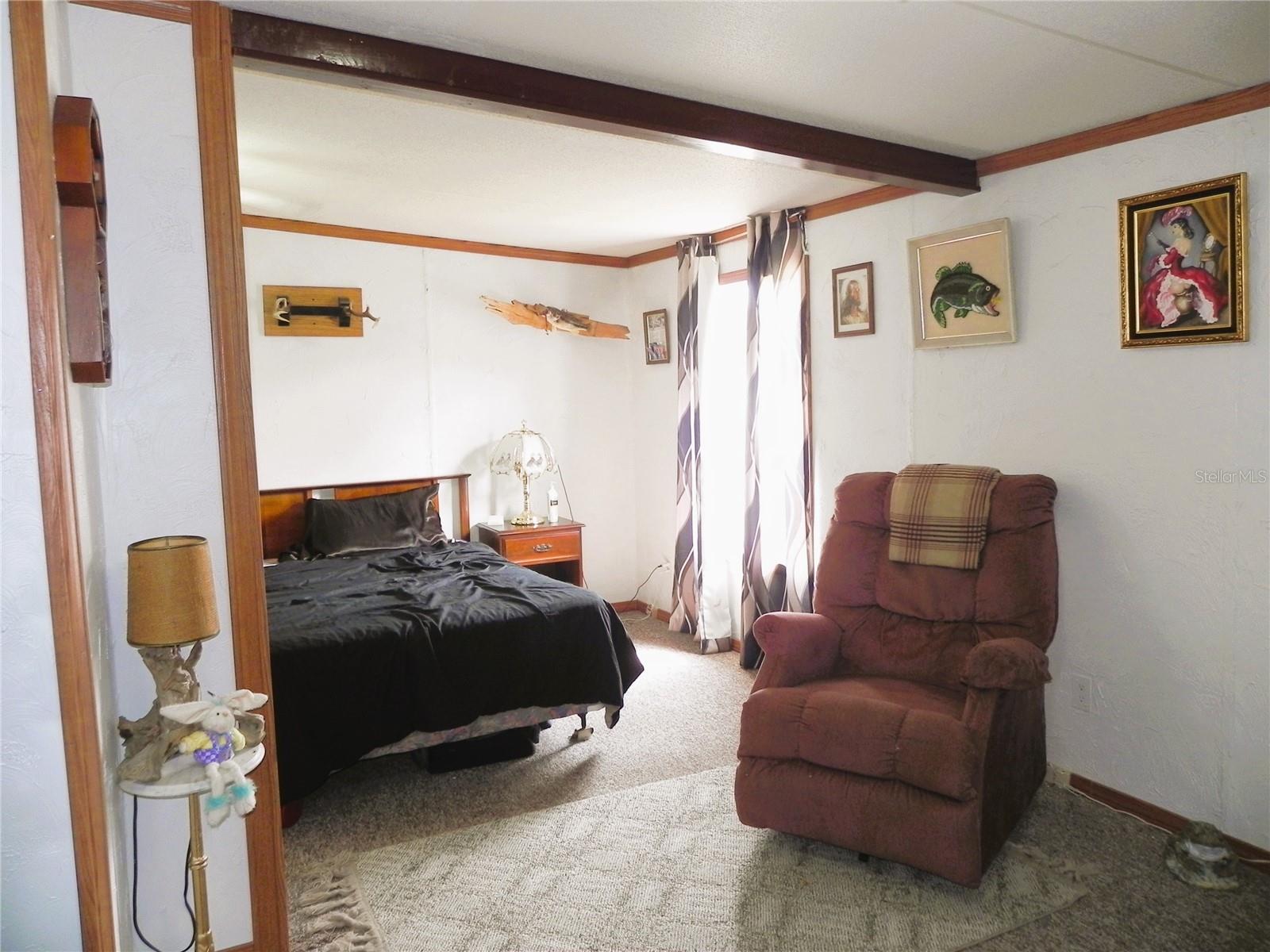 Image 34 of 63 For 7744 Queen Court