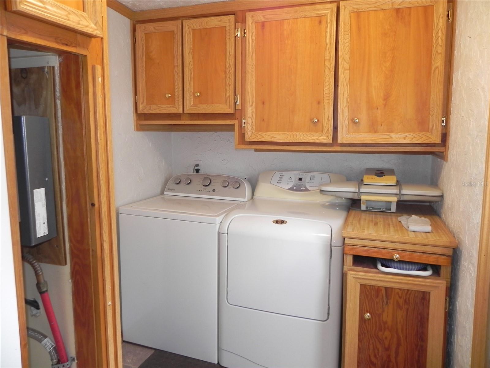 Image 43 of 63 For 7744 Queen Court