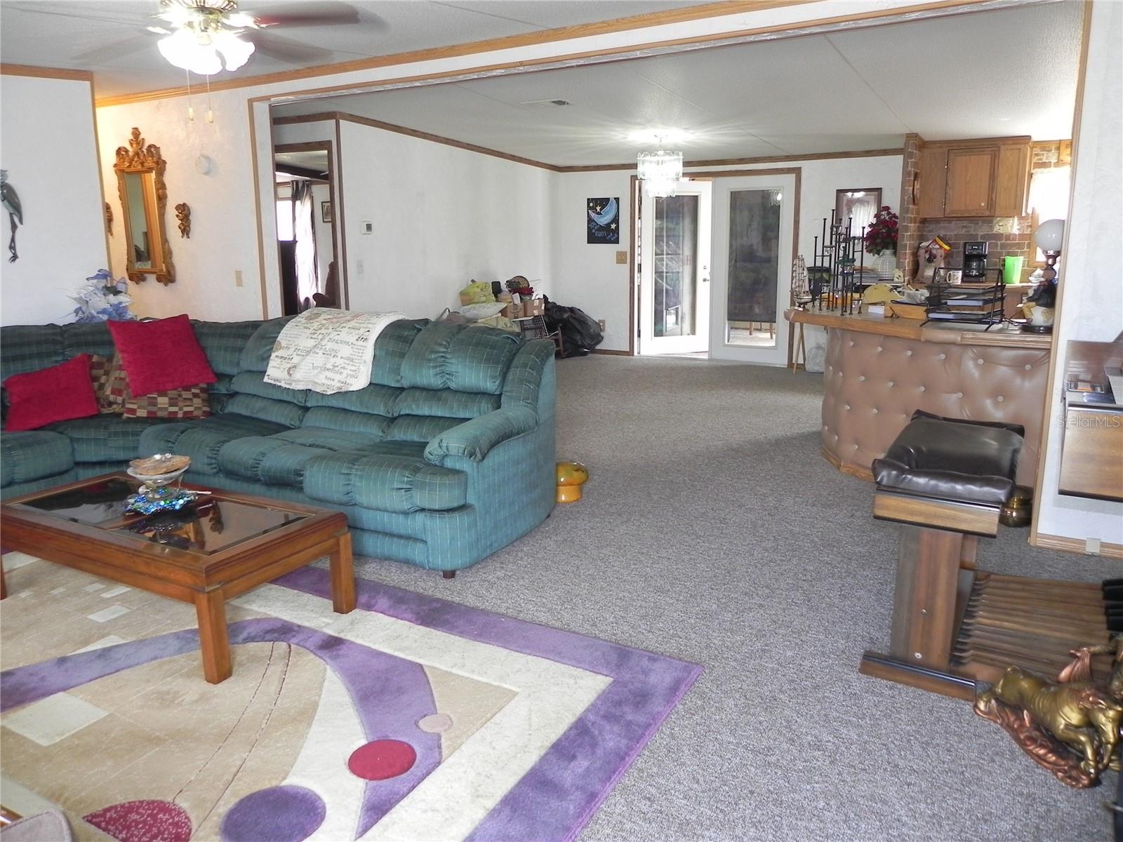 Image 5 of 63 For 7744 Queen Court