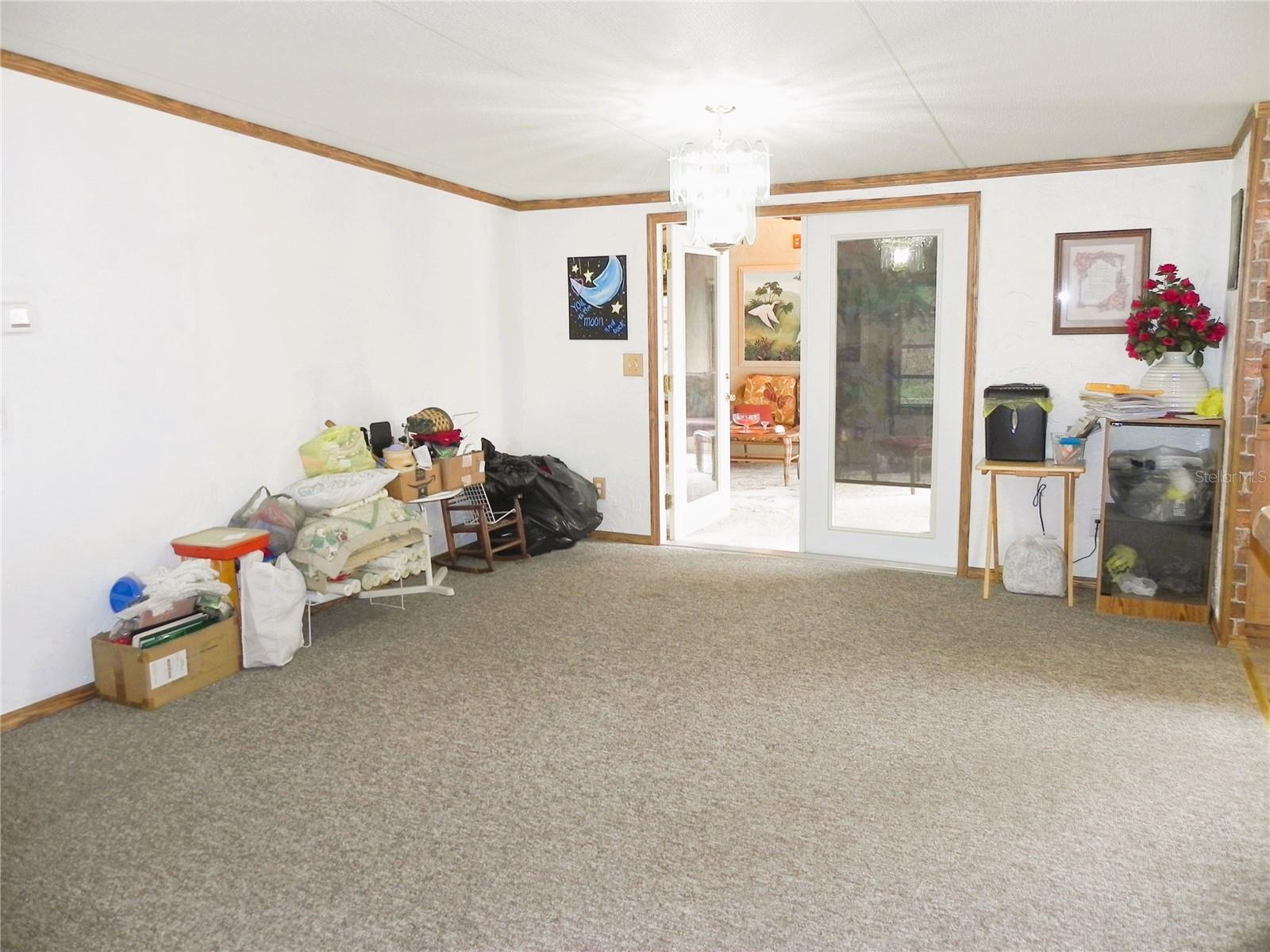 Image 9 of 63 For 7744 Queen Court