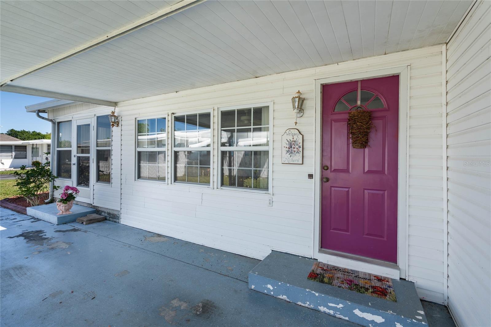 Image 4 of 40 For 107 Holiday Lane