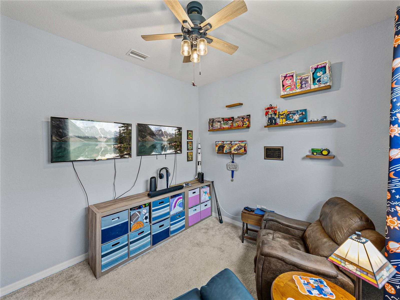 Image 43 of 90 For 1124 Sawgrass Drive