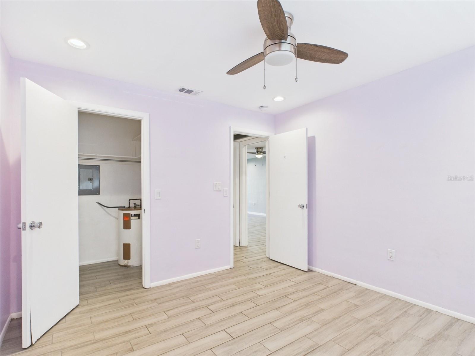 Image 15 of 35 For 1433 Belcher Road G13