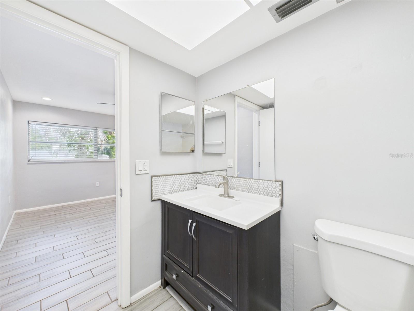 Image 27 of 35 For 1433 Belcher Road G13