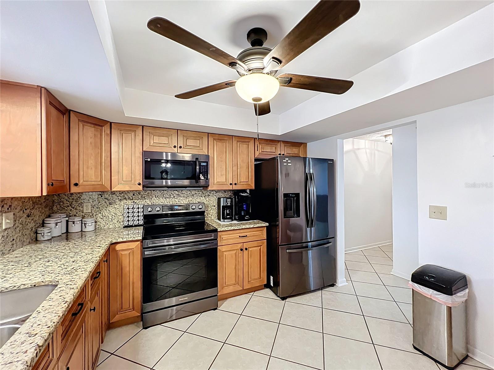 Image 10 of 63 For 571 Saint Andrews Rd