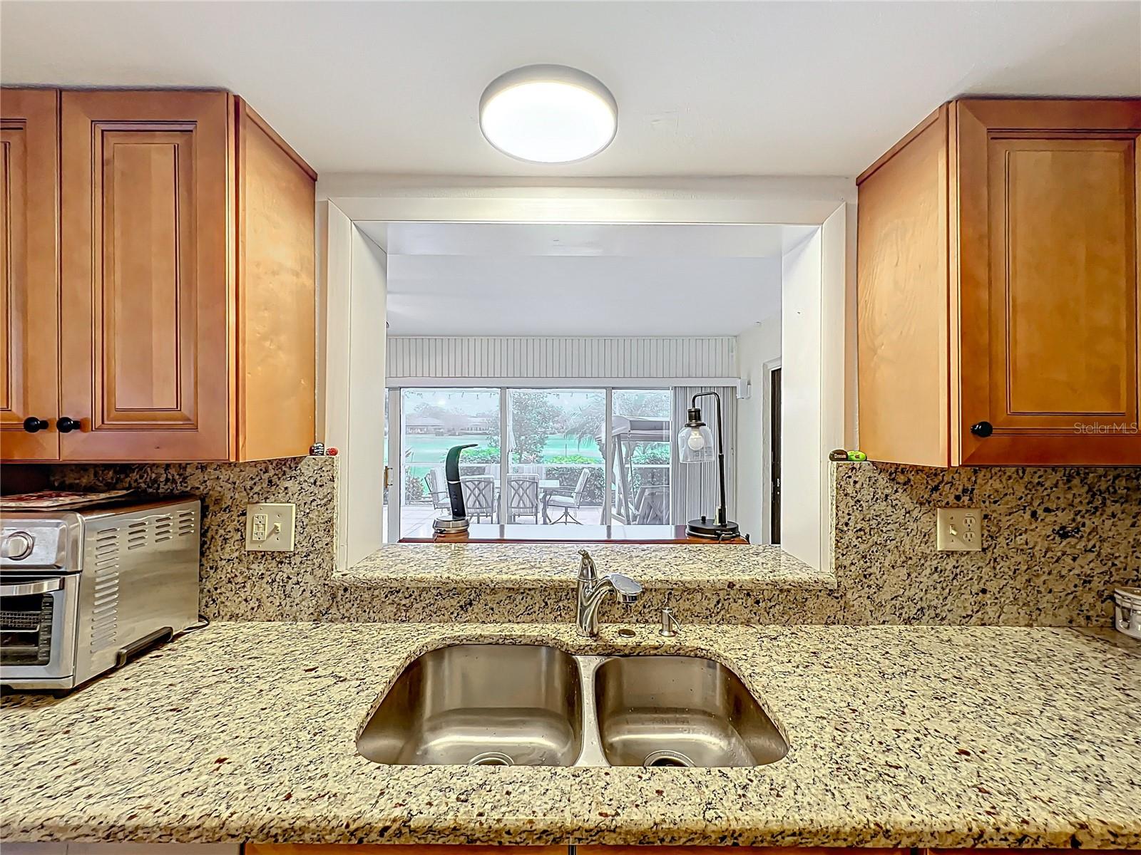 Image 14 of 63 For 571 Saint Andrews Rd