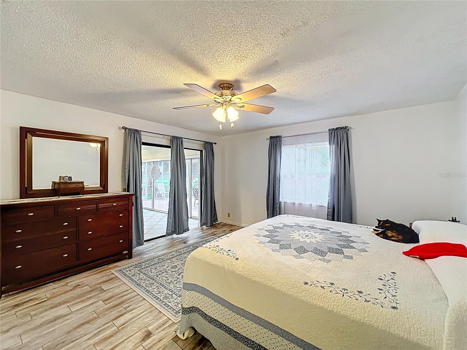 Image 20 of 63 For 571 Saint Andrews Rd