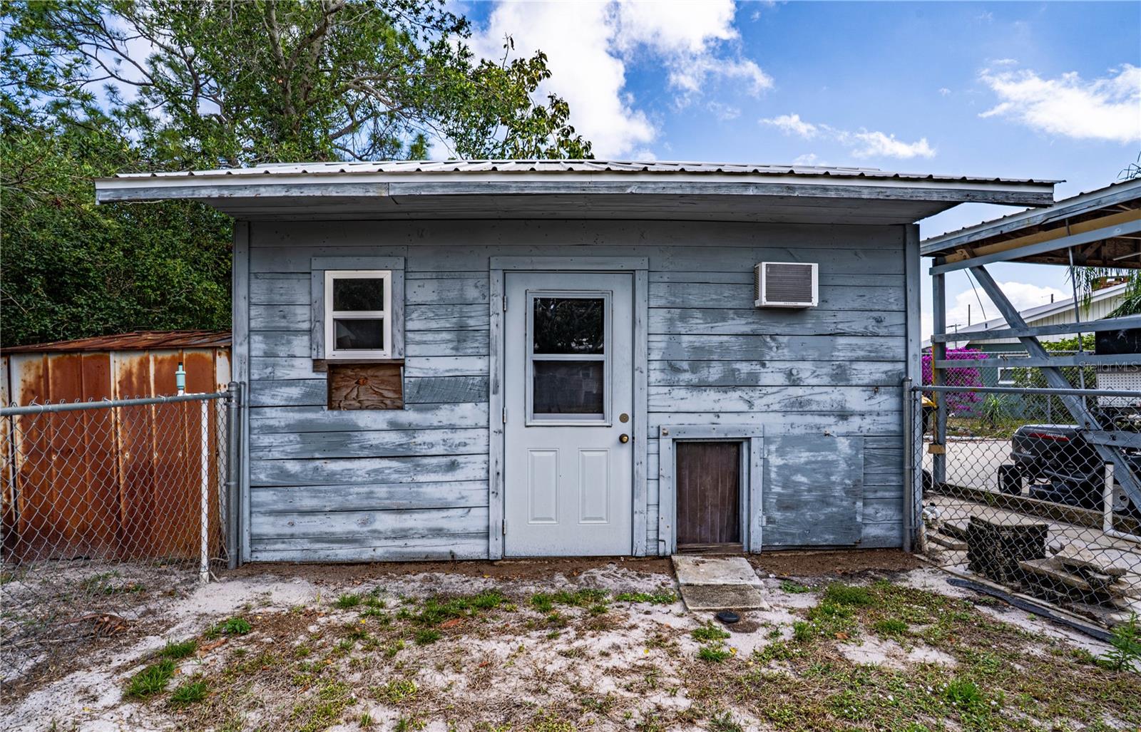 Image 36 of 38 For 1327 Deer Park Court