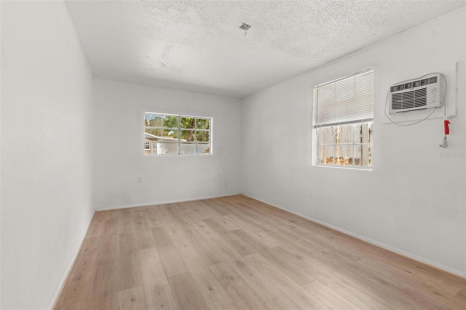 Image 6 of 25 For 2301 Freemason Street