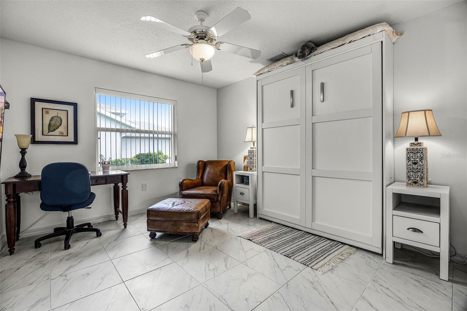 Image 22 of 52 For 530 Eastlake Drive