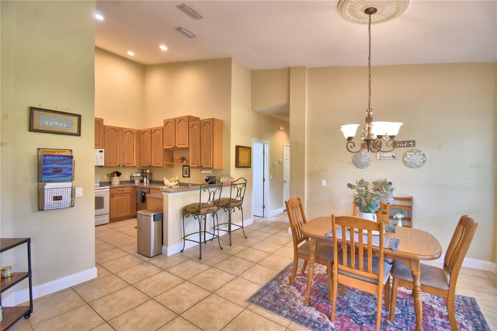 Image 6 of 49 For 2654 Rutledge Court