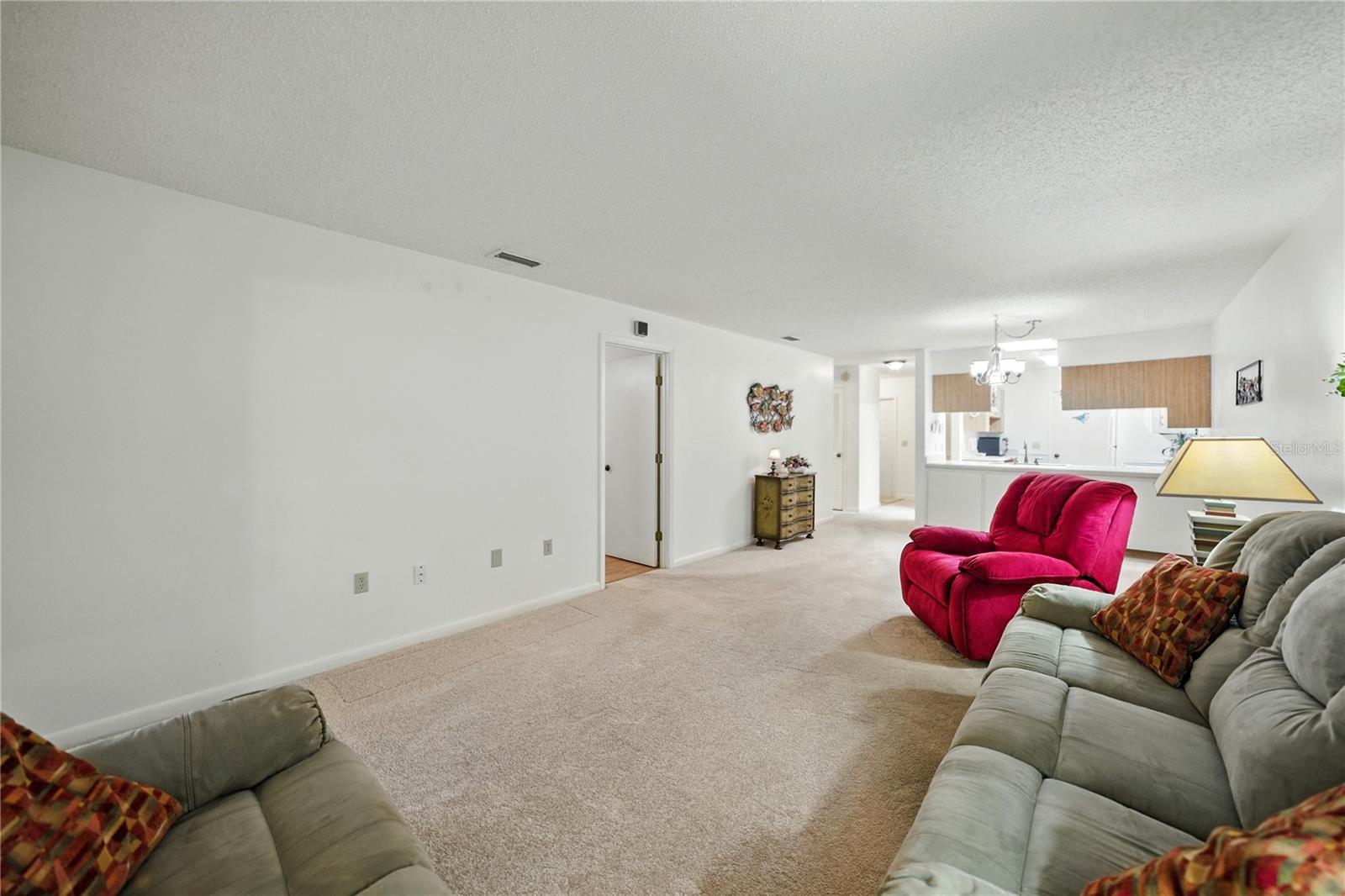 Image 10 of 57 For 1531 Oakview Circle Se