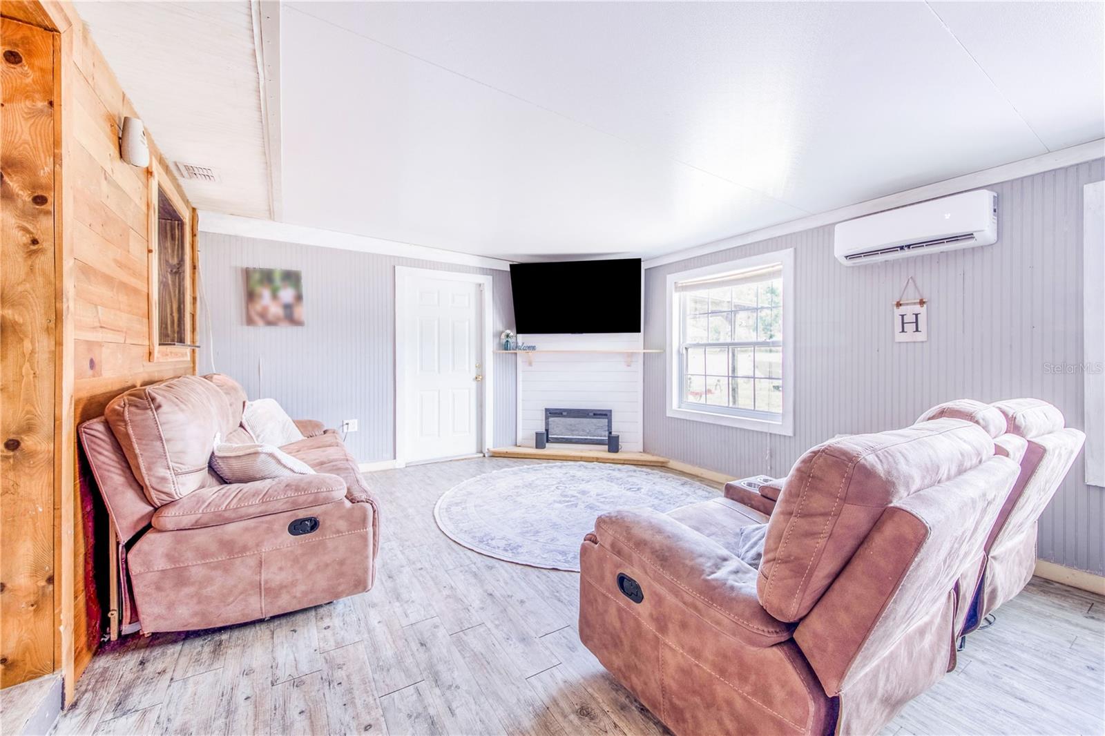 Image 18 of 44 For 498 7th Street