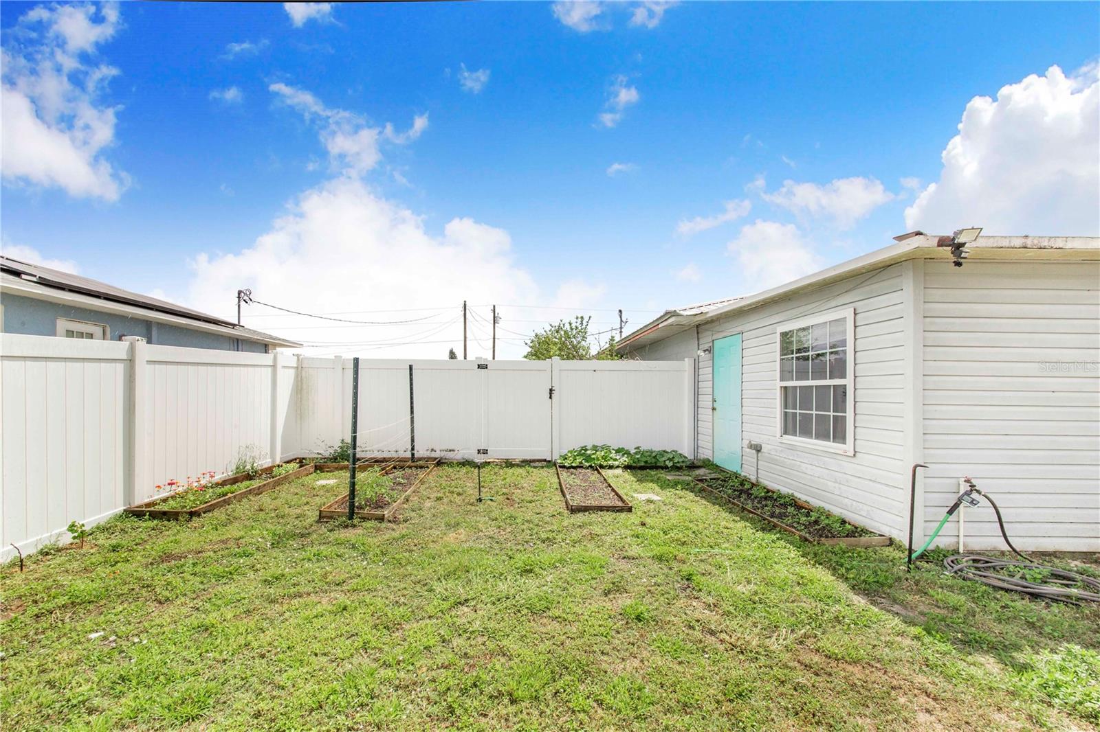 Image 25 of 44 For 498 7th Street