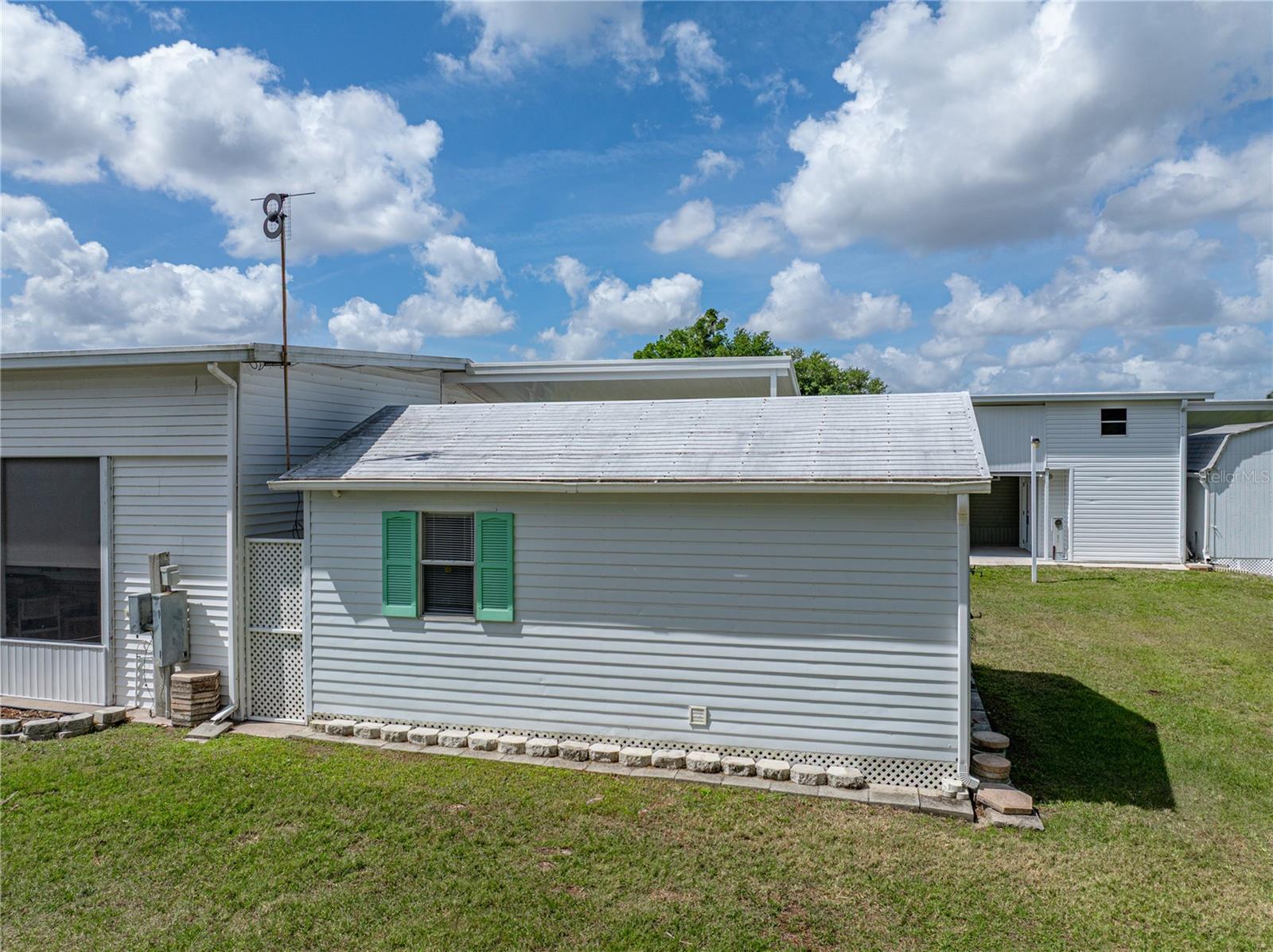 Image 39 of 78 For 5188 Shore Line Drive
