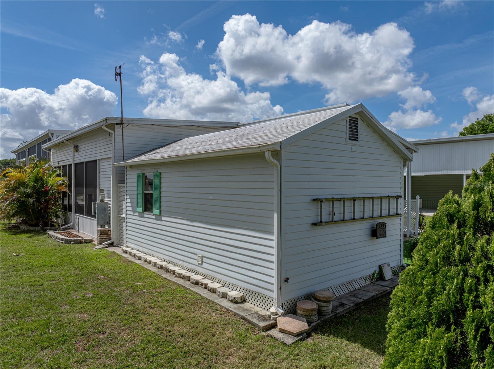 Image 41 of 78 For 5188 Shore Line Drive