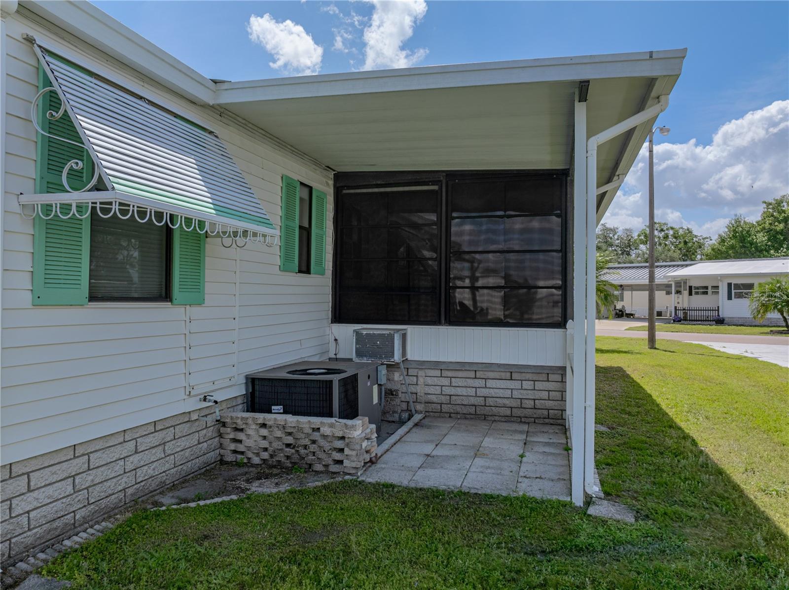 Image 60 of 78 For 5188 Shore Line Drive