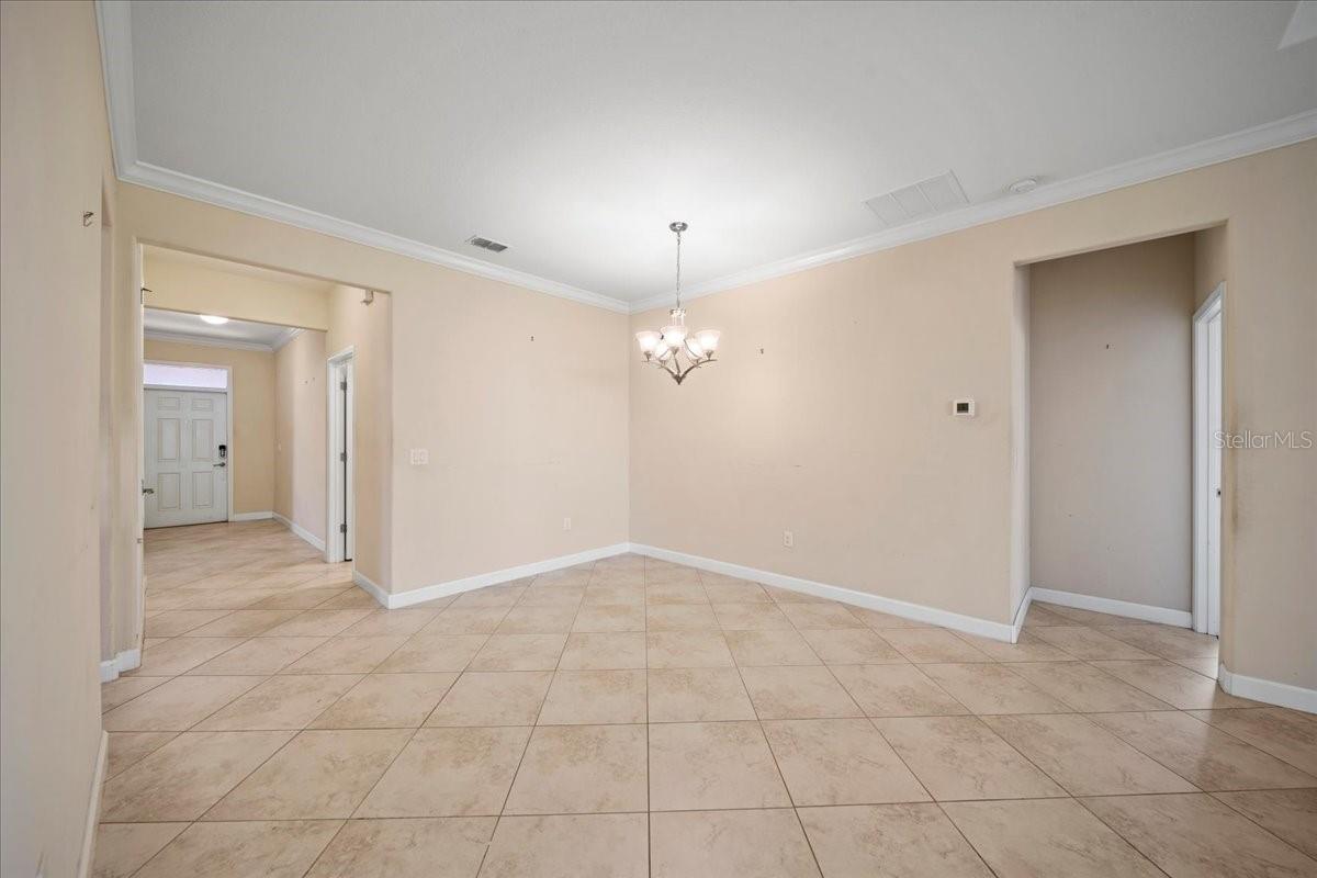 Image 9 of 69 For 3565 Raleigh Drive